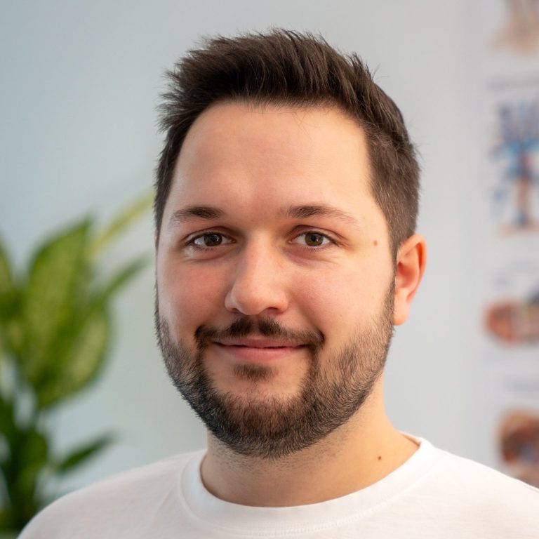 Patrik Schreiber BSc - Ergotherapeut in Wien 1030 mit Fokus auf Handtherapie, Orthopädie, Neurologie und Geriatrie auf Krankenkassa